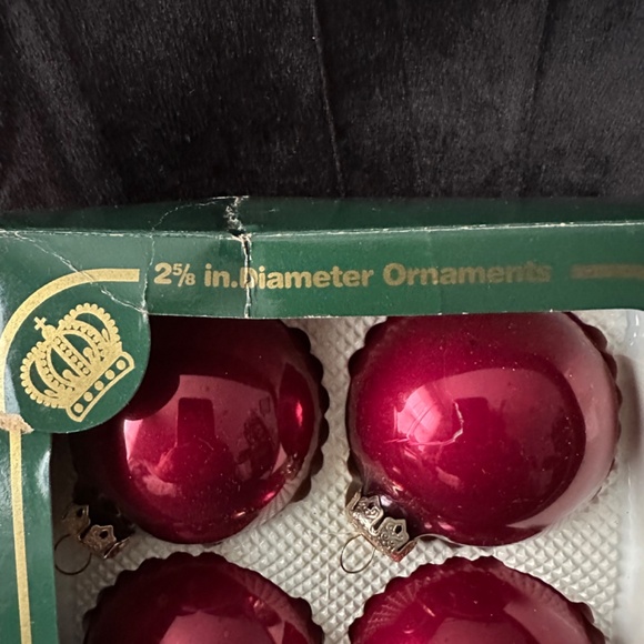 Visions by Holly set of 6 glass ornaments - Picture 3 of 4